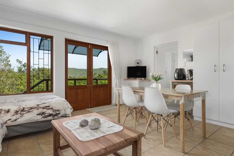 7 Bedroom Property for Sale in Hunters Home Western Cape